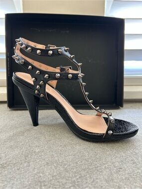 Kenneth Cole Reaction Black Studded T-Strap Heels